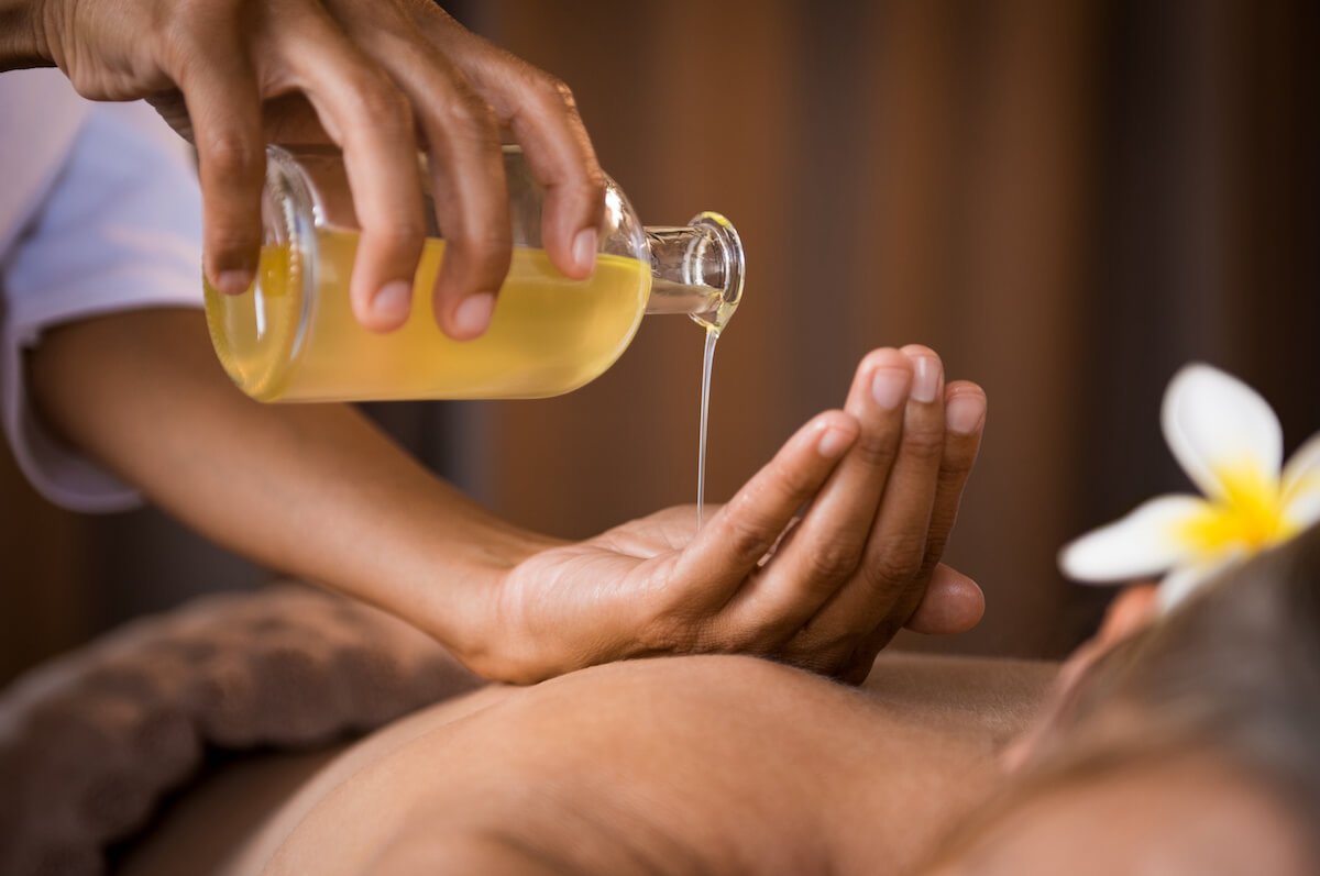 Neo_Hotel_Wellness_Massage-oel